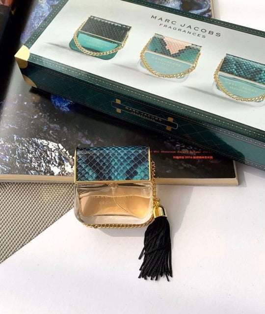 COFFRET MARCJACOBS 25ML X 4 ( 100ML )